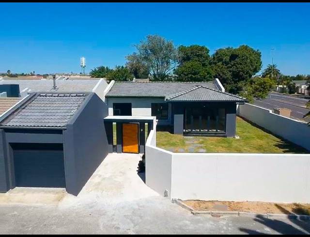 3 BEDROOM HOUSE FOR SALE IN BOTHASIG